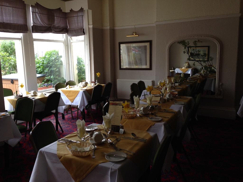 Grand Ash Hotel Llandudno Exterior photo