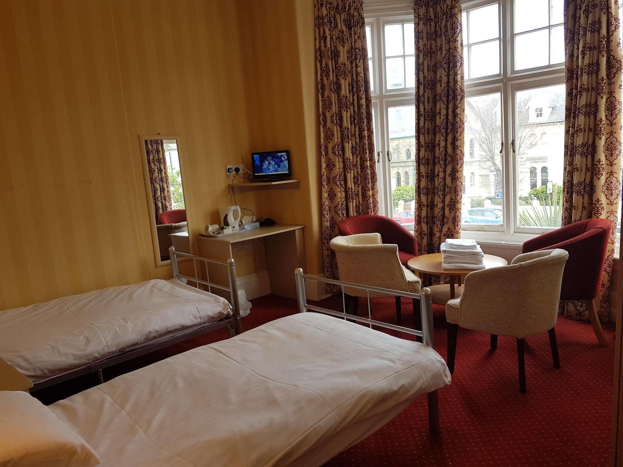 Grand Ash Hotel Llandudno Exterior photo